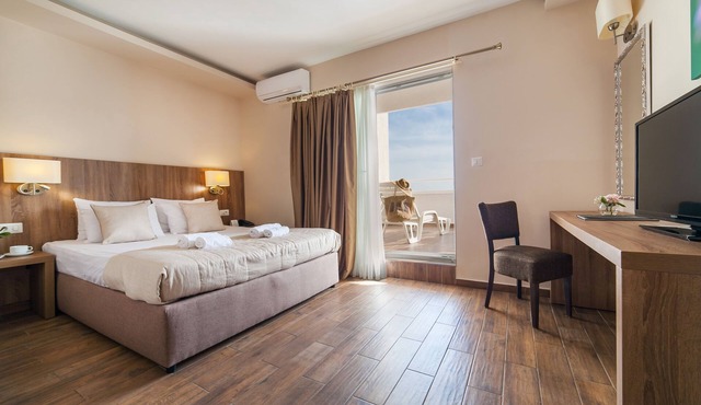 Hotel Sato in Sutomore