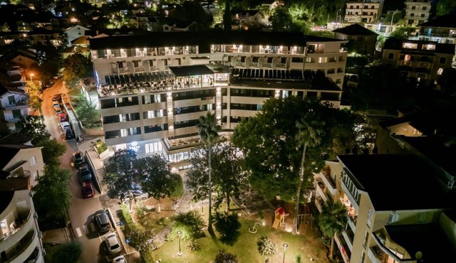 HOTEL TALIA