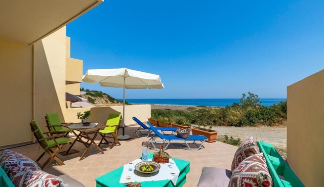 House Myrtos