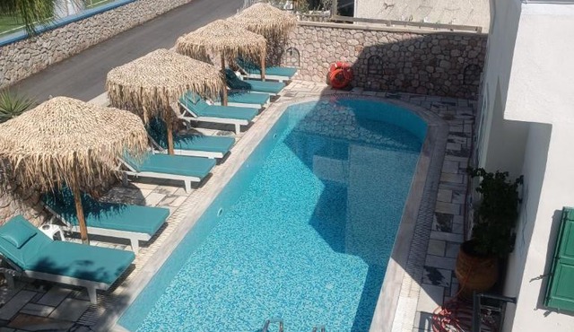 Ifestia Hotel