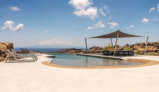 Impressive 10 Bedroom Villa, Private Infinity Pool with Panoramic Sea Views close to Elia Beach