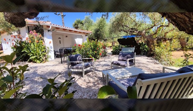 IREMOS by AROKARIA APARTMENTS - 50 meters from the sea