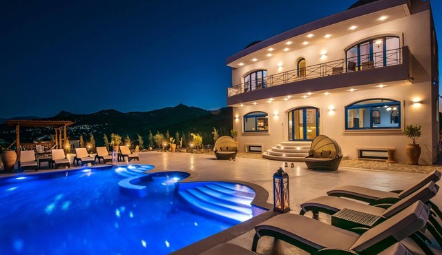 ISholidays Creta Santorini Villa in Rodia