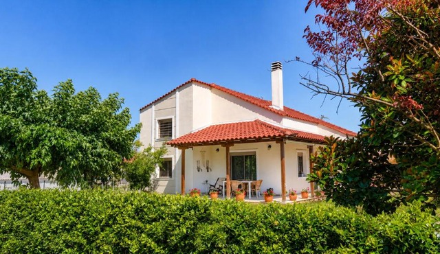Isidoros House