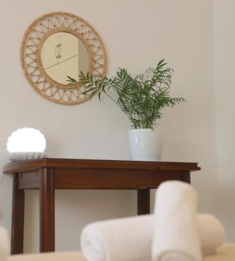 Jasmine Sol Retreat in Delvinë