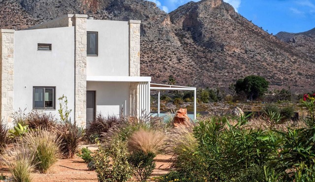 Joys Villa 4, Villa in Chania