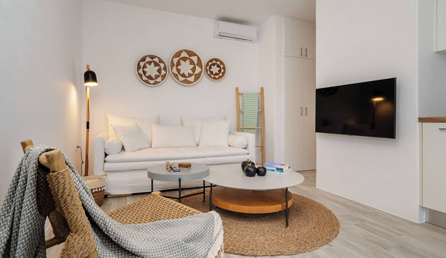Julie's luxury apartment