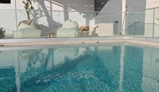 Junior Suite with heated Infinity Pool