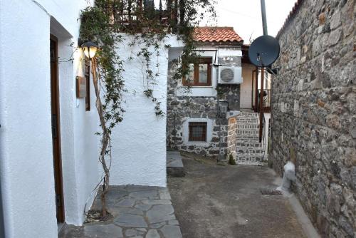 Kactro House in Samothraki