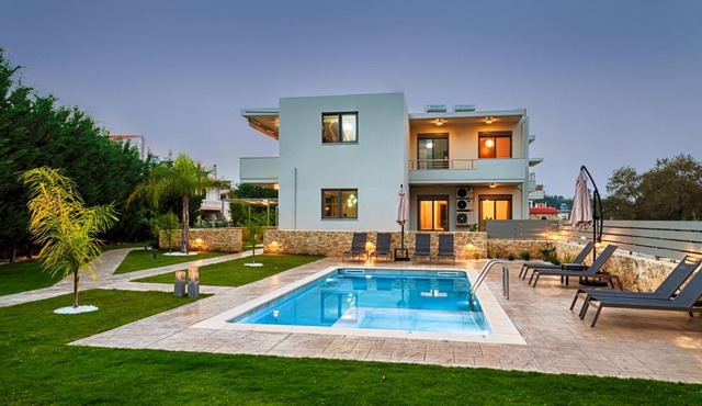 Kagiemar Luxury House in Perivólia
