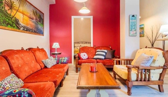 Kalamata Rose Nest - Urban Comfy Escape