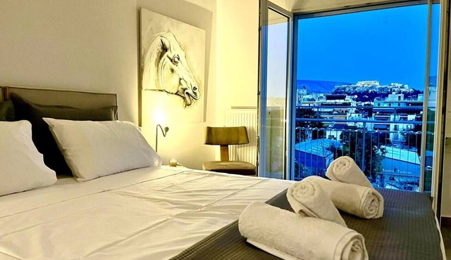 Kalliopi's Apartment with Stunning Acropolis View in Athens