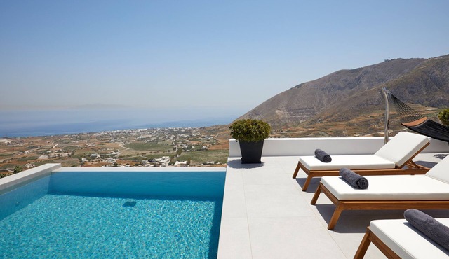 Kamini 2 bedroom ultra luxury villa with pool and views
