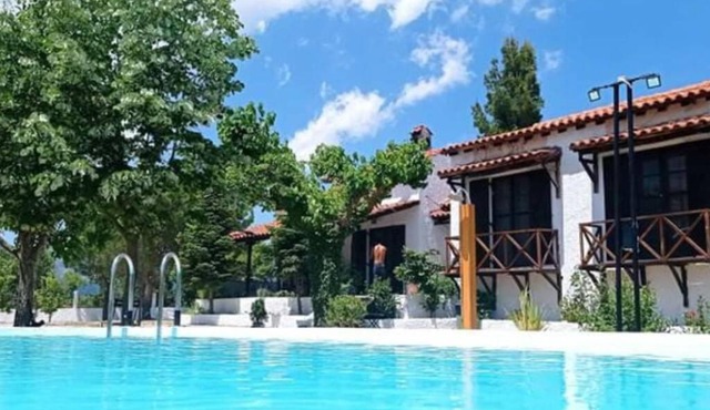 Karlis Family Retreat in Loútsa