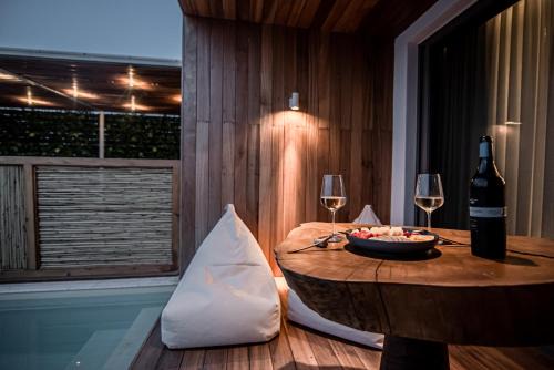 King's & Queen's Afitos - Suites With Private Pool in Afitos
