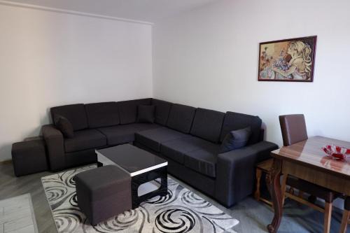 Kings Apartment 4