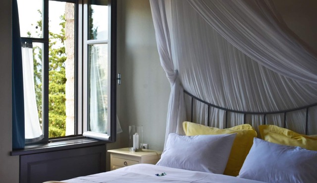 KIRIAKI GUESTHOUSE & SUITES