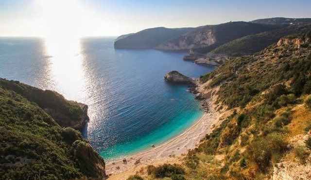 Kirki s Cozy Getaway - Paxoi Getaway w Jacuzzi