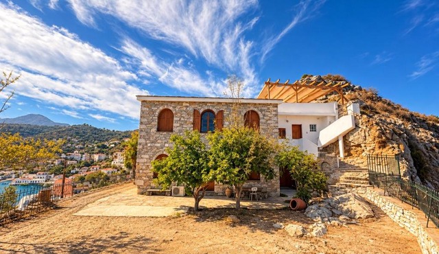 Kofinas villa Evdilos by BRP-PROPERTIES