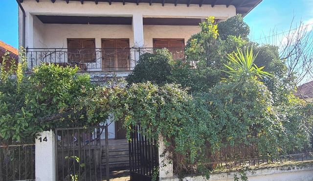Kostas's House in Serraiki Akti