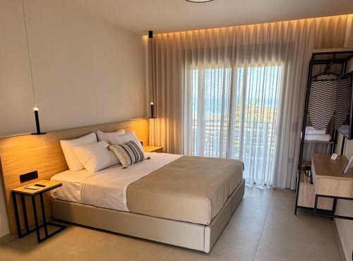 KYMA Seaside Rooms in Aristotelis