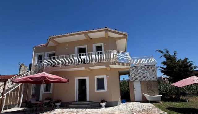 Lalëz Villa Hoxha