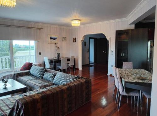Large Garden Family Apartment in Paralia Katerinis