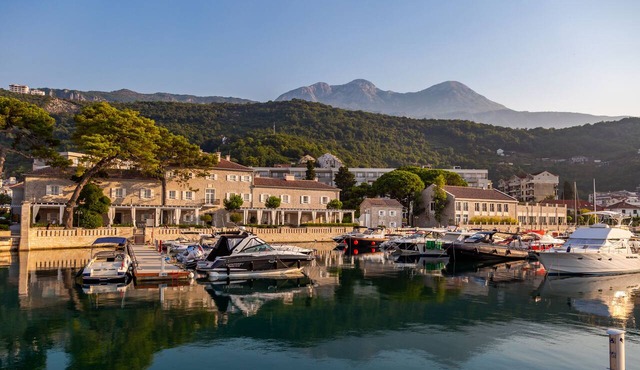 Lazure Hotel and Marina in Herceg Novi