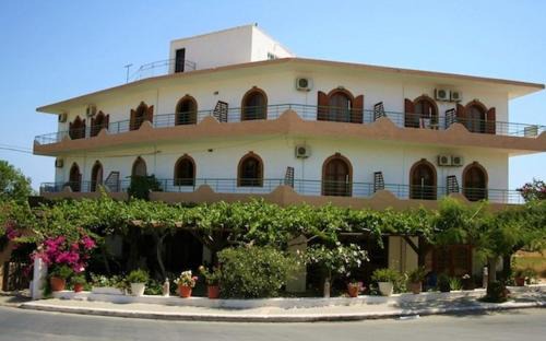 Lefka in Platanias