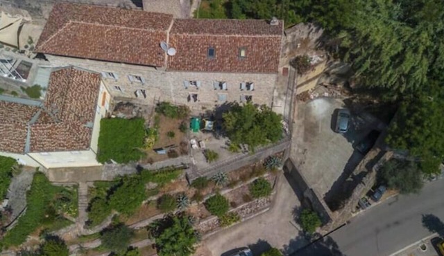 Levanat Studio – Cozy Historic Escape with Spectacular Views