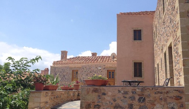 Likinia Hotel