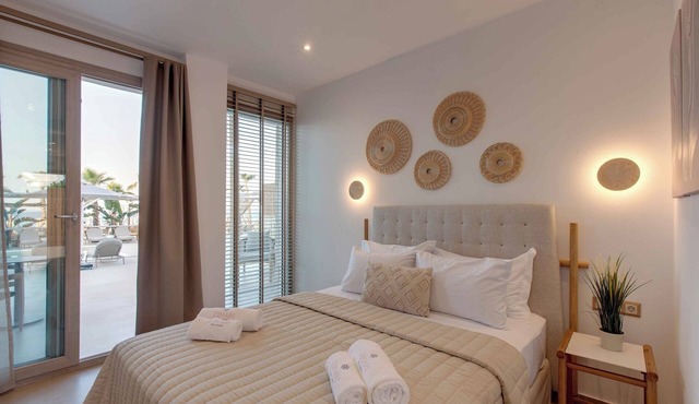 Linari Sea & Suites