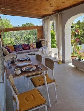 Lingo garden house