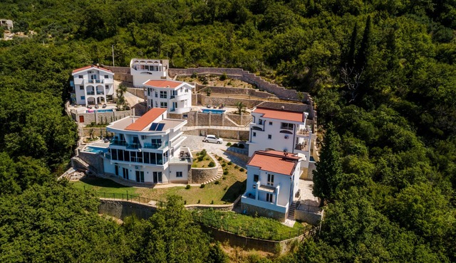 Lovely 2Bdr Villa Dora in in Peaceful Atmosphere