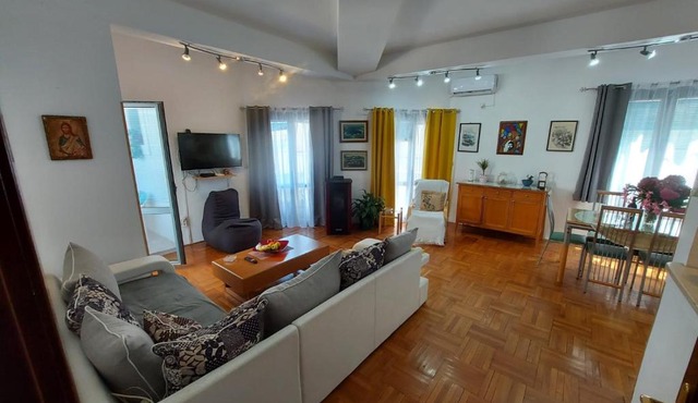 Lovely Family Apartment in Budva