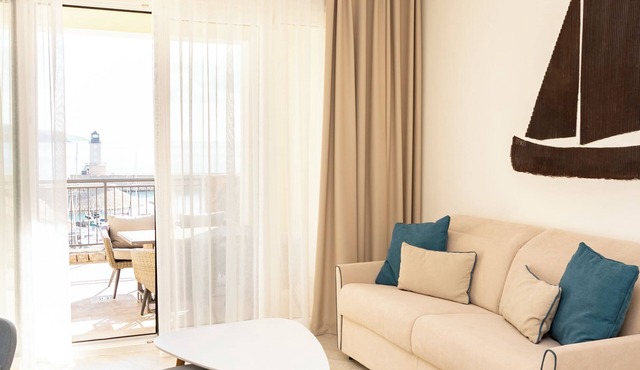Luštica Bay 1-bedroom sea view apartment