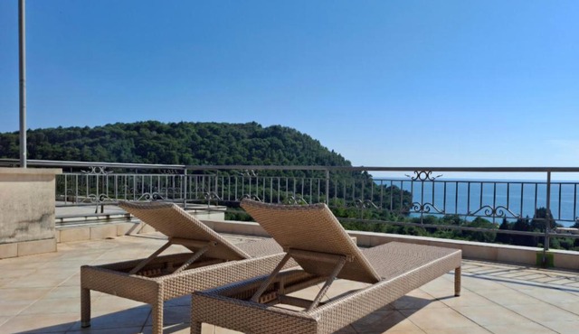 Lucice Sky Terrace Sea View