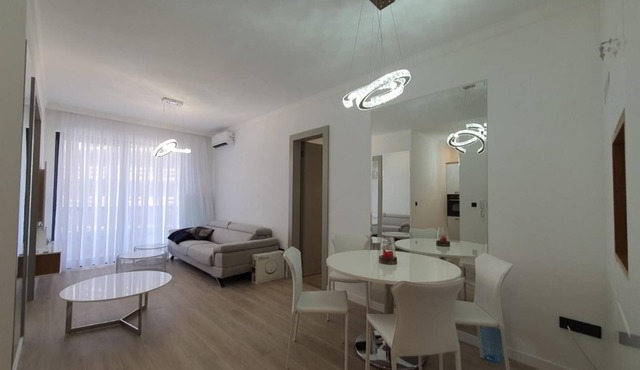 Luminous Apartment with Balcony near Budva Riviera