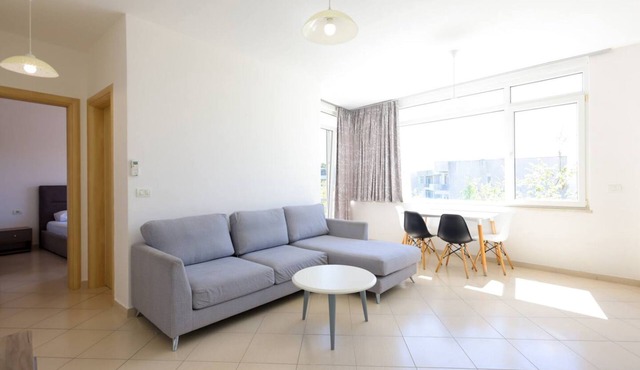 Lura Apartment 02 in Plazhi San Pietro