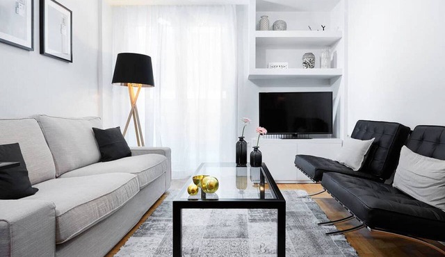 Lux Central Apt at Kolonaki