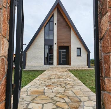 Lux house Aleksa