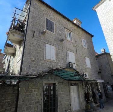 Lux Squere Apartments
