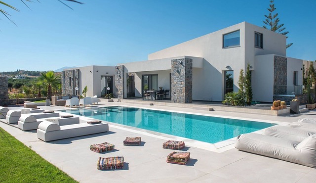 Luxuriös gestaltete Villa mit privatem Pool by Interhome in Analipsi-Hersonissos