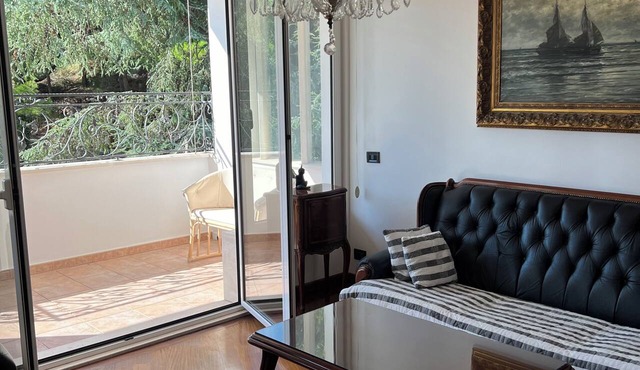 Luxury Apartment in Petrovac by the sea and woods