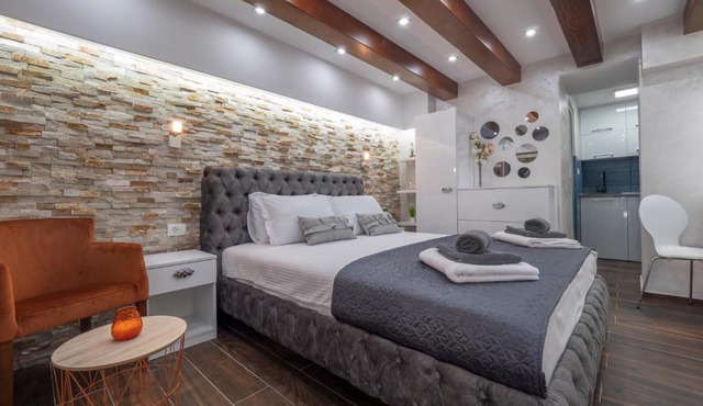 Luxury Boutique Studio