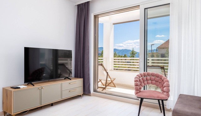 Luxury modern 2 bedroom apartment in Herceg Novi