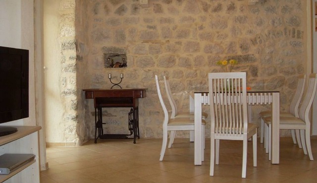 Luxury two bedroom apartment on great location