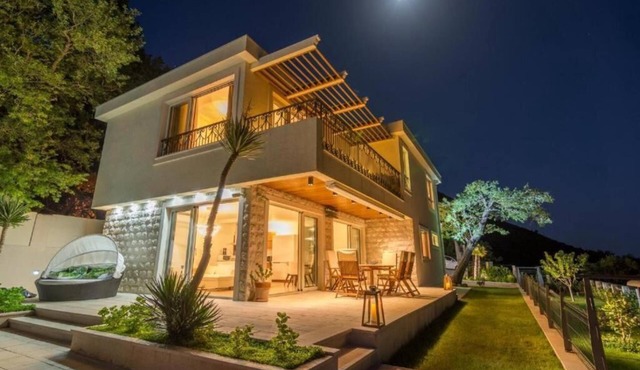 Luxury Villa Adriatic with sea view and pool