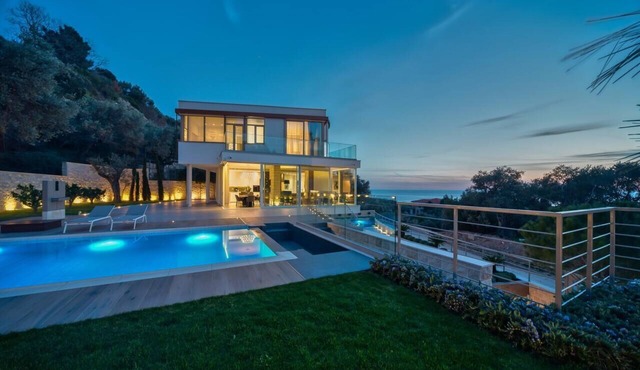 Luxury Villa Sveti Stefan