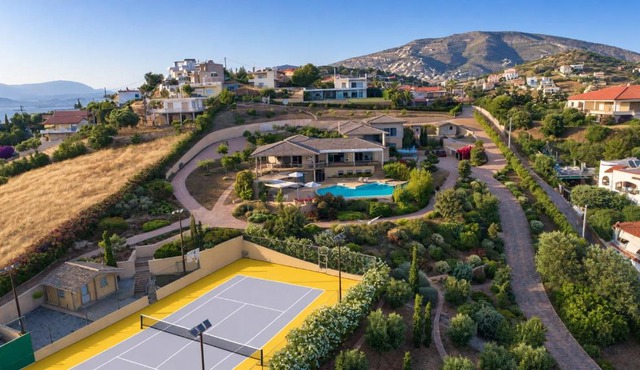 LYCIPONON Villa in Athens